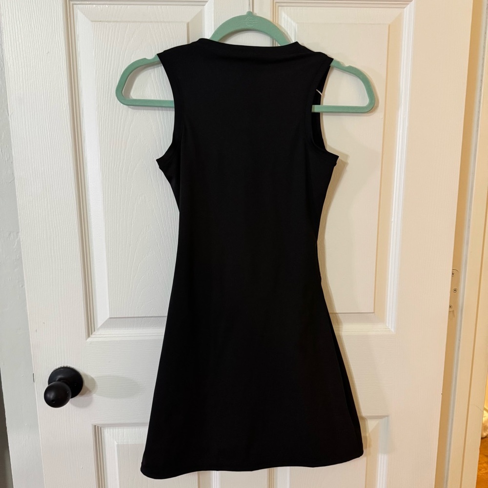 Elegant Black Sleeveless Dress